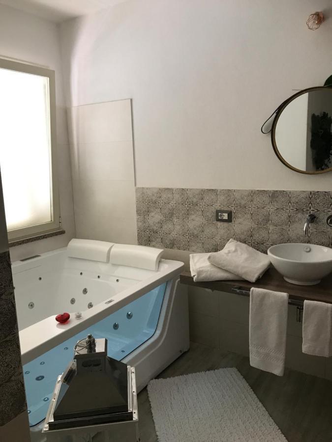 Royal Suite Tissi Экстерьер фото